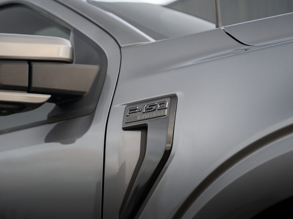 Ford F-150 Lariat Black Appearance - Afbeelding motor inhoud