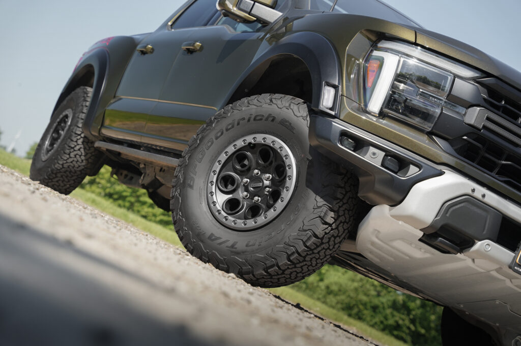 Ford F-150 Raptor 37" Performance Package -
